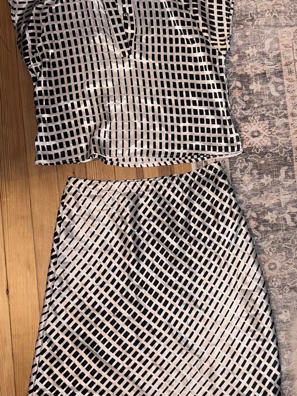Black & White vintage Fendi Grid Print Midi Skirt